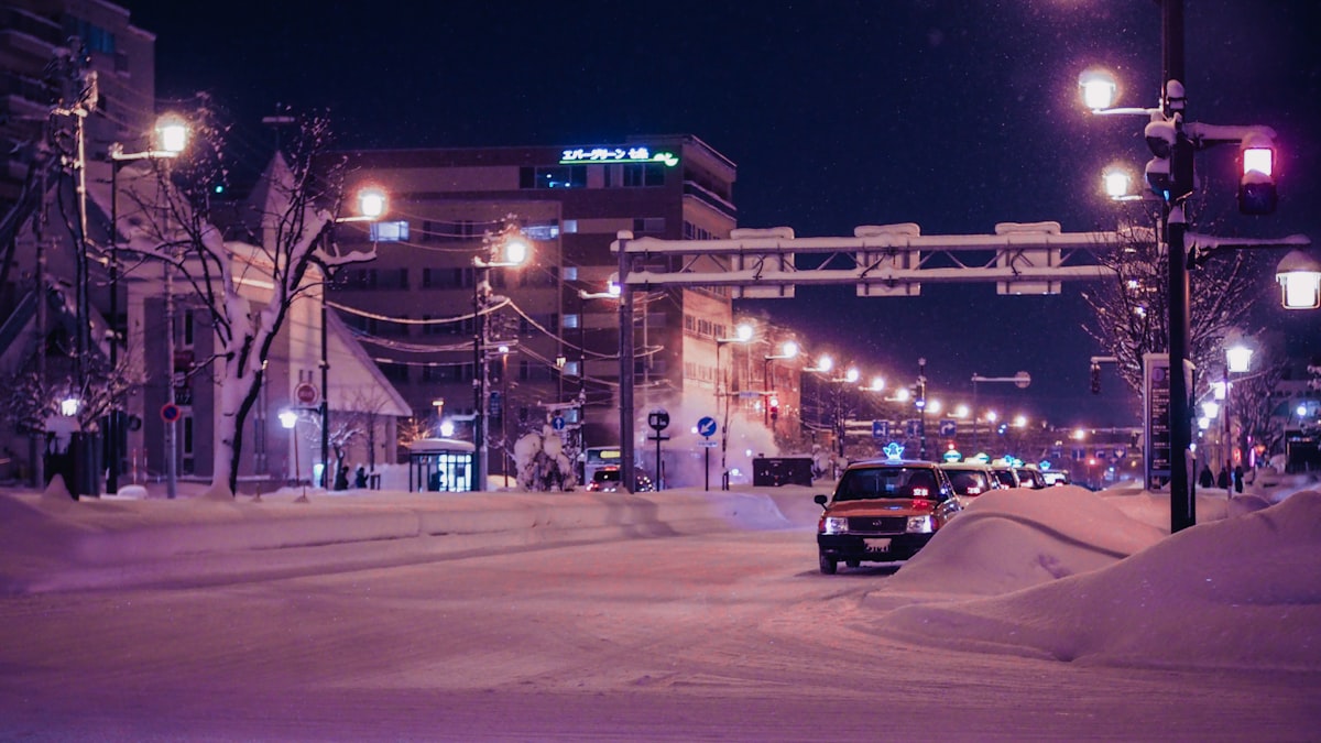 Sapporo Guide: Snow Festival, Ramen & Beer